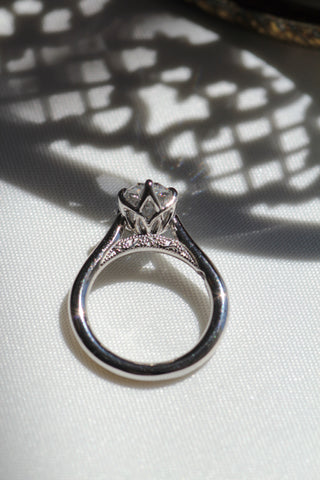 Monaco Oval Solitaire