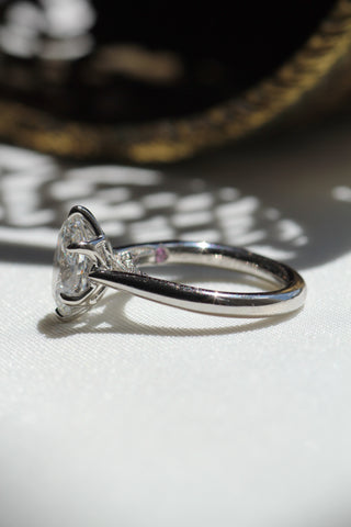 Monaco Oval Solitaire