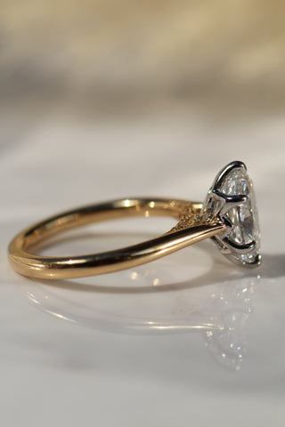 Monaco Oval Solitaire