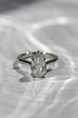 Budapest Ring, Pear Cut