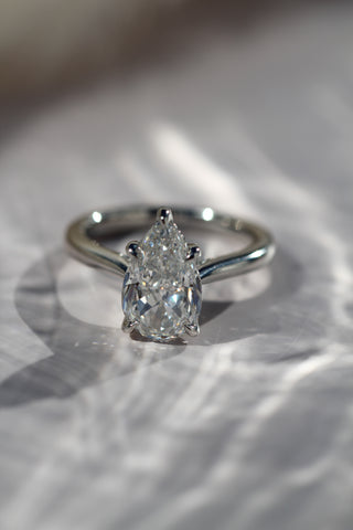 Budapest Ring, Pear Cut