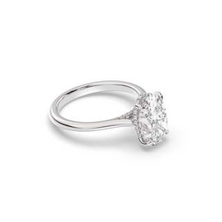 Budapest Ring, Oval Cut