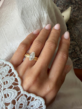 The Capri Wedding Band