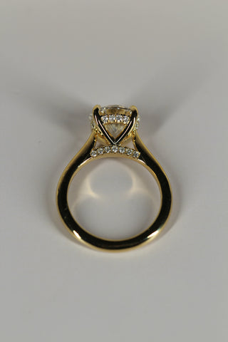 Budapest Ring, Round Cut