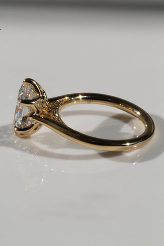 Vintage Monaco, Old Mine Antique Oval Lab Diamond