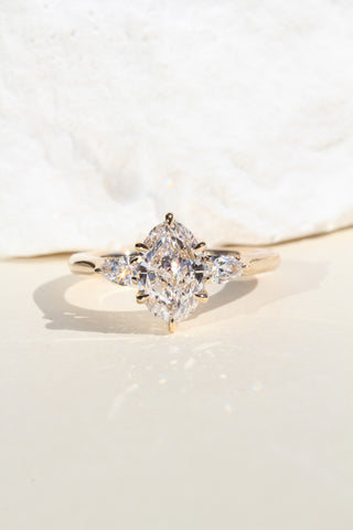 Monaco 3 Stone, Oval Cut