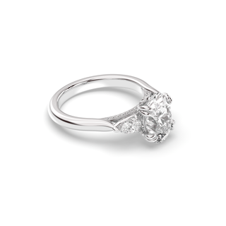 Vintage Amsterdam 3 Stone, Oval Cut
