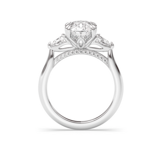 Vintage Amsterdam 3 Stone, Oval Cut
