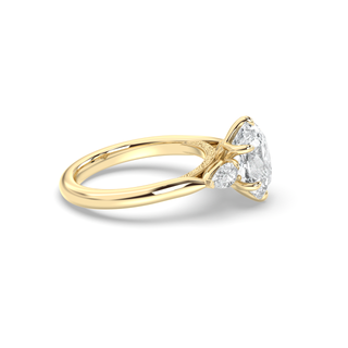 Monaco 3 Stone Oval